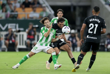 Real Betis vs Real Sociedad (02:00 – 22/08)