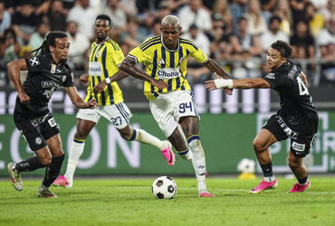 Fenerbahce vs Lyon (02:00 – 19/08)