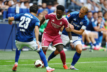 Schalke 04 vs Real Madrid (22:00 – 16/08)